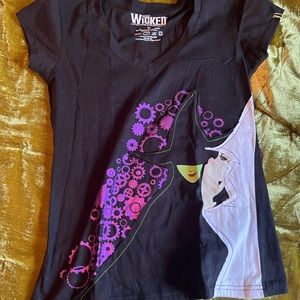 Wear Wicked Black V-Neck Tee Shirt Top Wizard of Oz Witch Women’s size Large